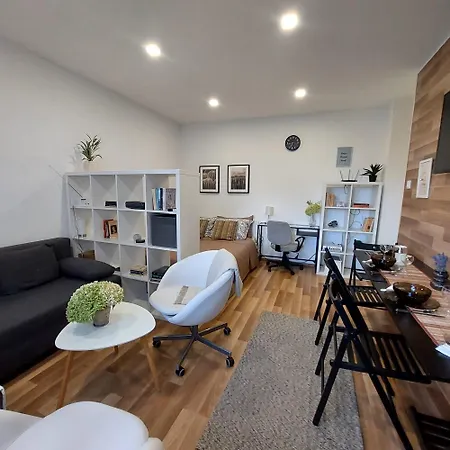 Appartamento Skandi Garzon Dunaújváros